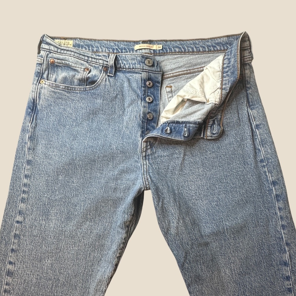 Levi's Jeans Womens 34 Wedgie Straight Light Blue Waterless Button Fly Denim